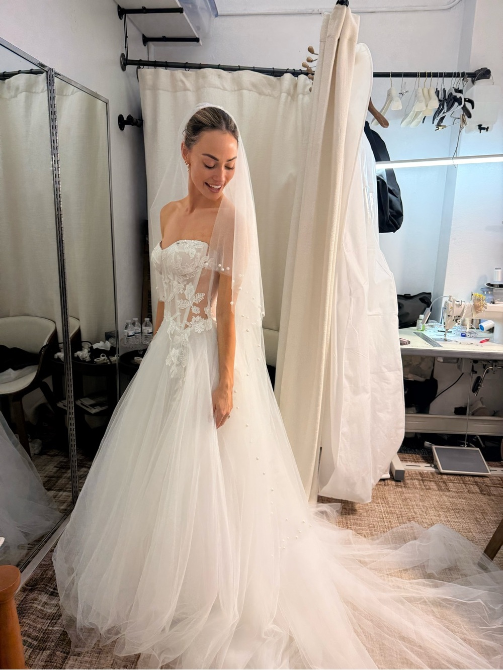 Helena Kolan Pear Bridal Veil